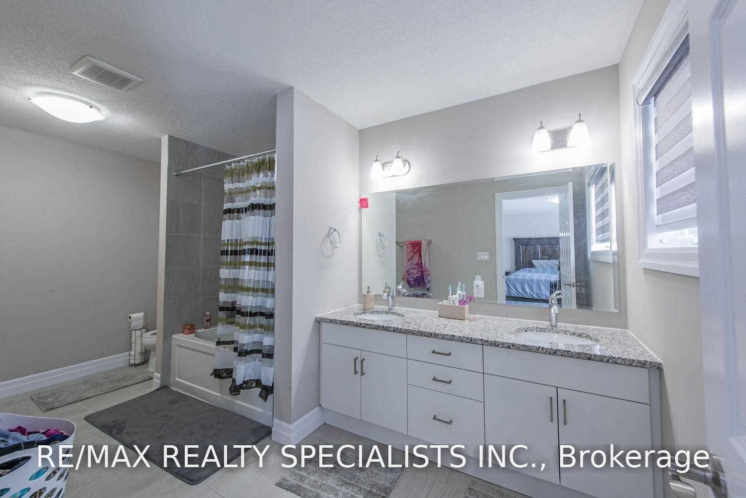 Photo 11 of 3251 Turner Crescent, London, South U — HOMEH