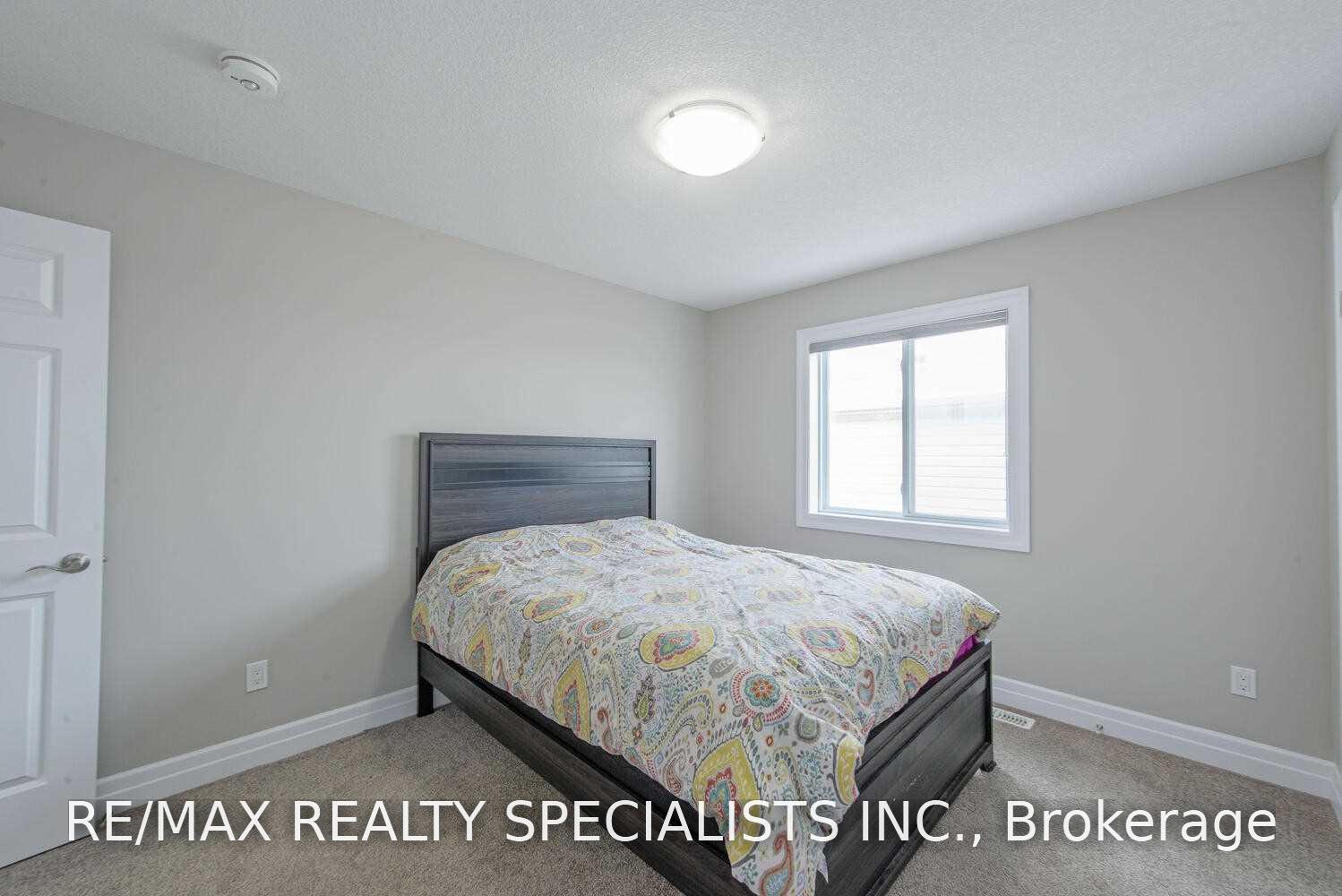 Photo 12 of 3251 Turner Crescent, London, South U — HOMEH