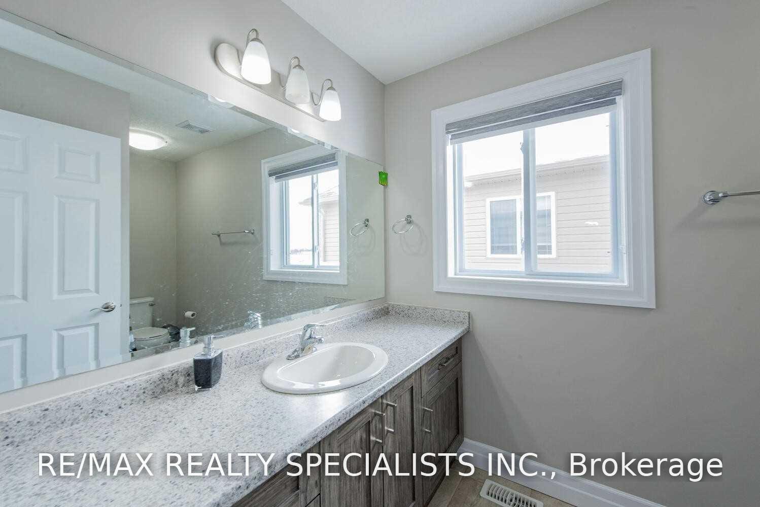 Photo 14 of 3251 Turner Crescent, London, South U — HOMEH