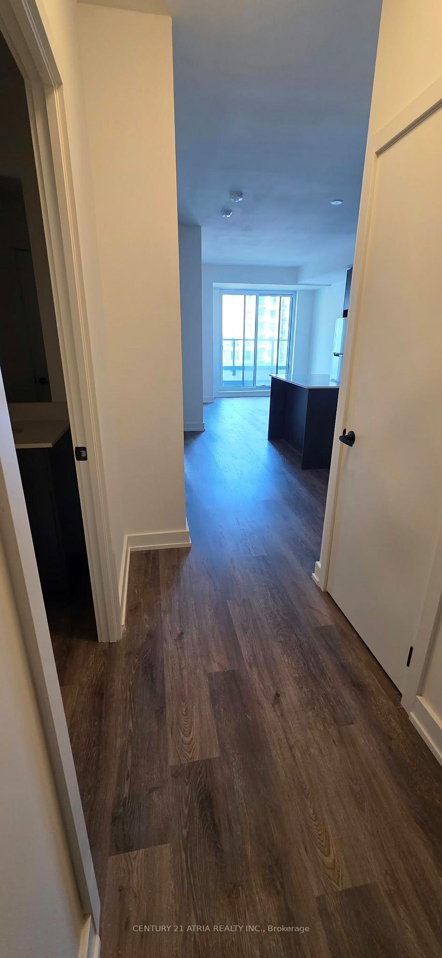 Photo 8 of Unit 410, 2475 Old Bronte Road, Oakville, Westmount — HOMEH