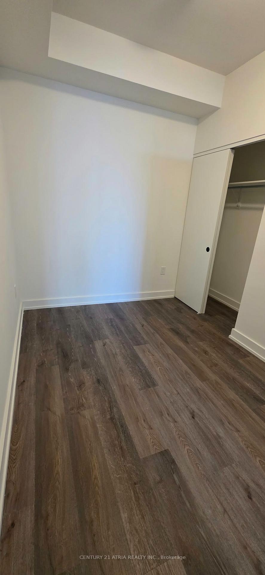 Photo 12 of Unit 410, 2475 Old Bronte Road, Oakville, Westmount — HOMEH