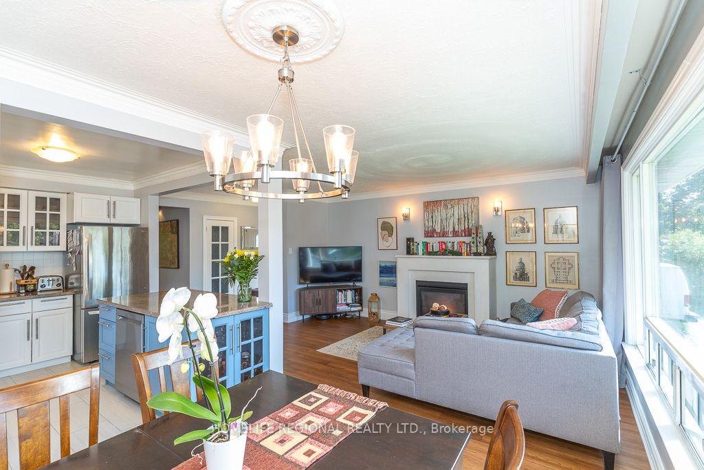 Photo 10 of 128 The Westway, Etobicoke, Kingsview Village-The Westway — HOMEH