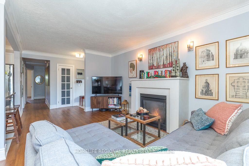 Photo 18 of 128 The Westway, Etobicoke, Kingsview Village-The Westway — HOMEH