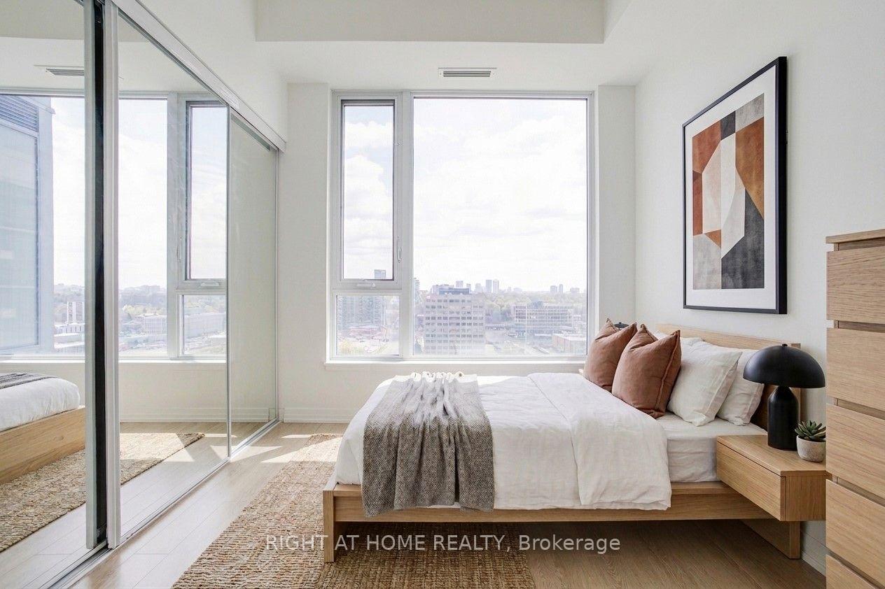 Photo 4 of Unit 1702, 55 Ann O'reilly Road, North York, Henry Farm — HOMEH