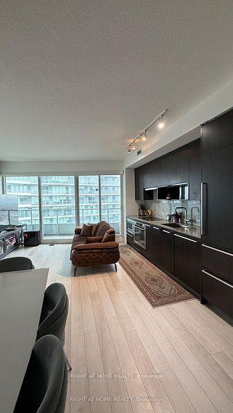 Photo 6 of Unit 1005, 115 McMahon Drive, North York, Bayview Village — HOMEH