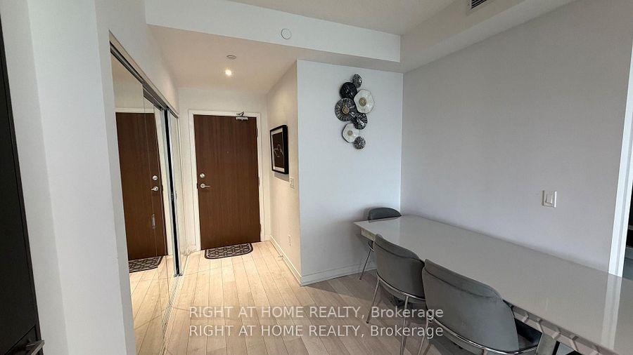 Photo 7 of Unit 1005, 115 McMahon Drive, North York, Bayview Village — HOMEH
