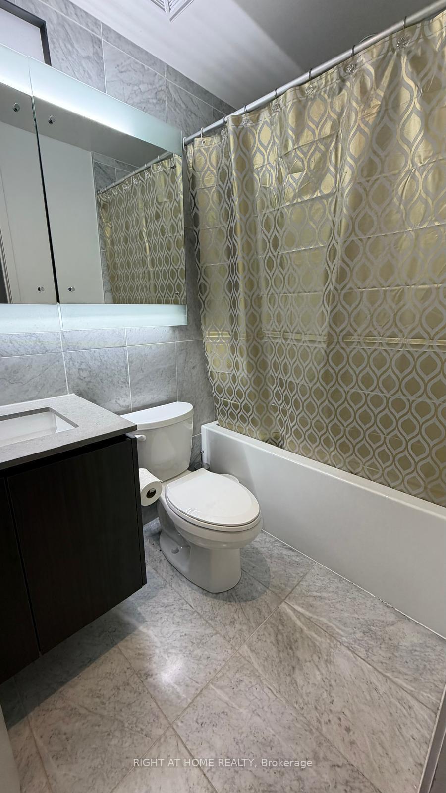 Photo 13 of Unit 1005, 115 McMahon Drive, North York, Bayview Village — HOMEH