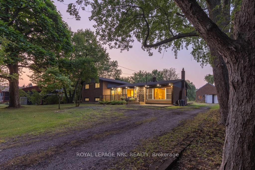 Photo of 2432 Port Robinson Road