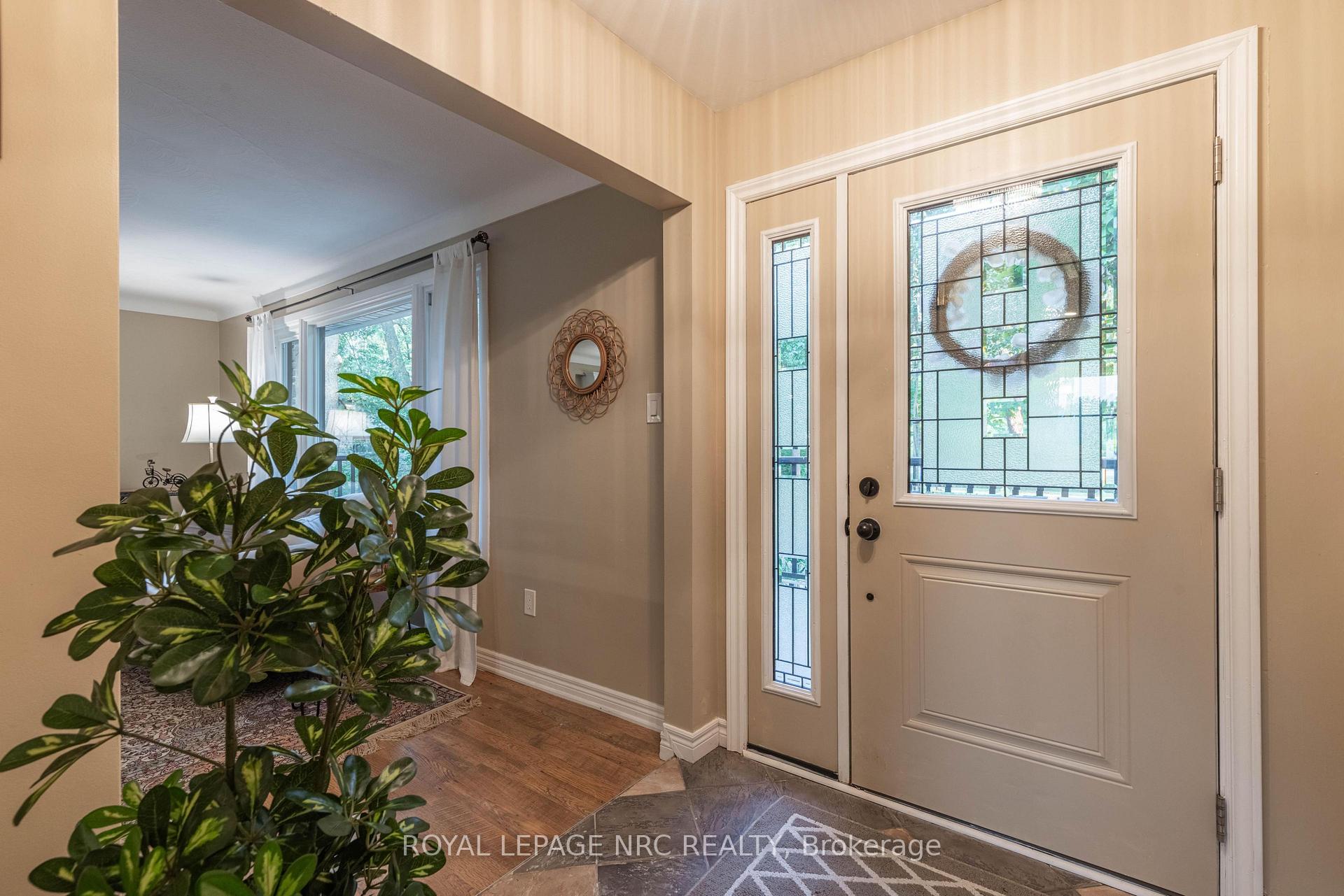 Photo 5 of 2432 Port Robinson Road, Thorold, Hurricane/Merrittville — HOMEH