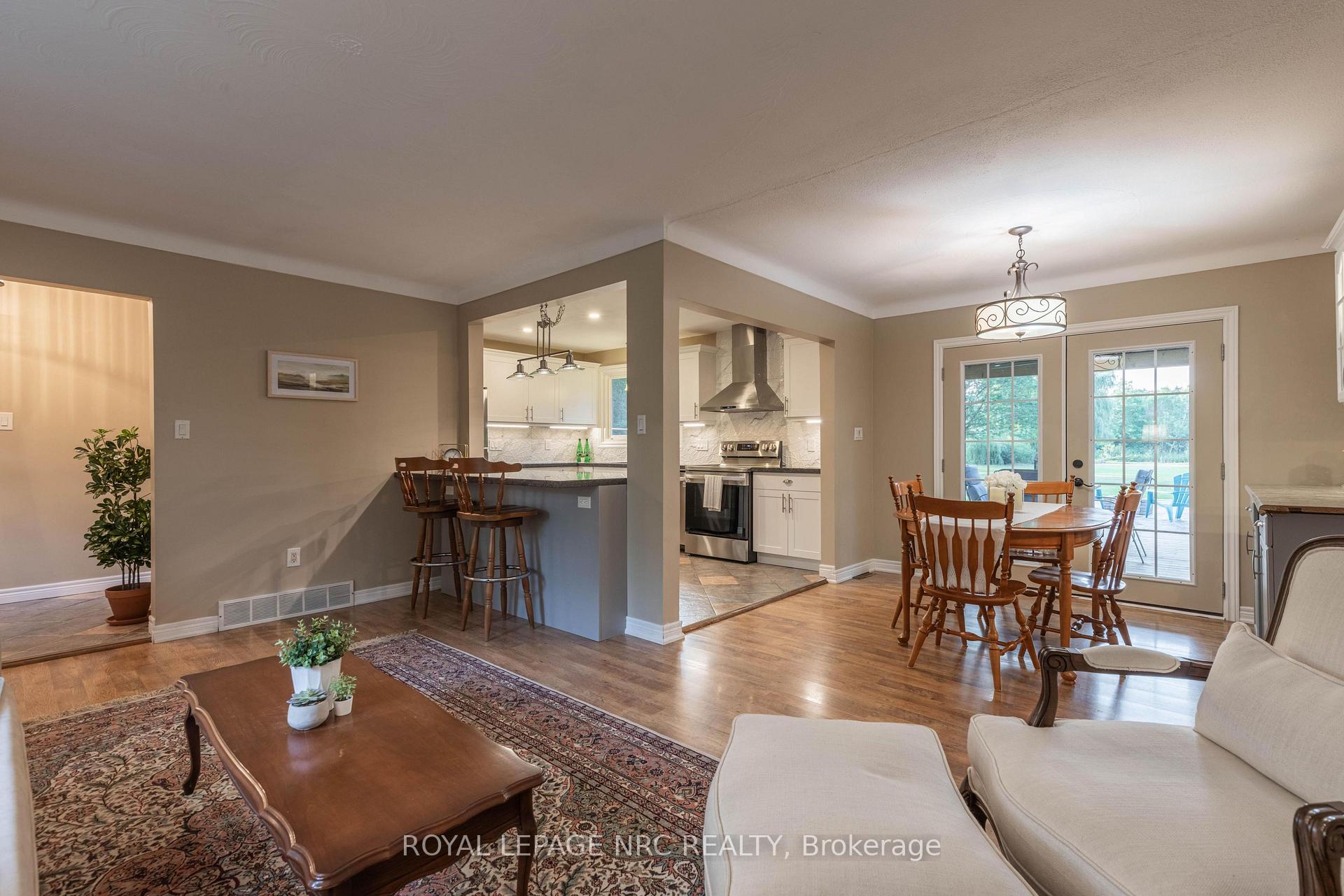 Photo 7 of 2432 Port Robinson Road, Thorold, Hurricane/Merrittville — HOMEH