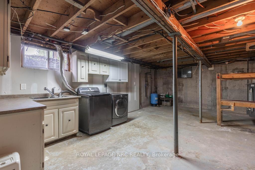 Photo 25 of 2432 Port Robinson Road, Thorold, Hurricane/Merrittville — HOMEH