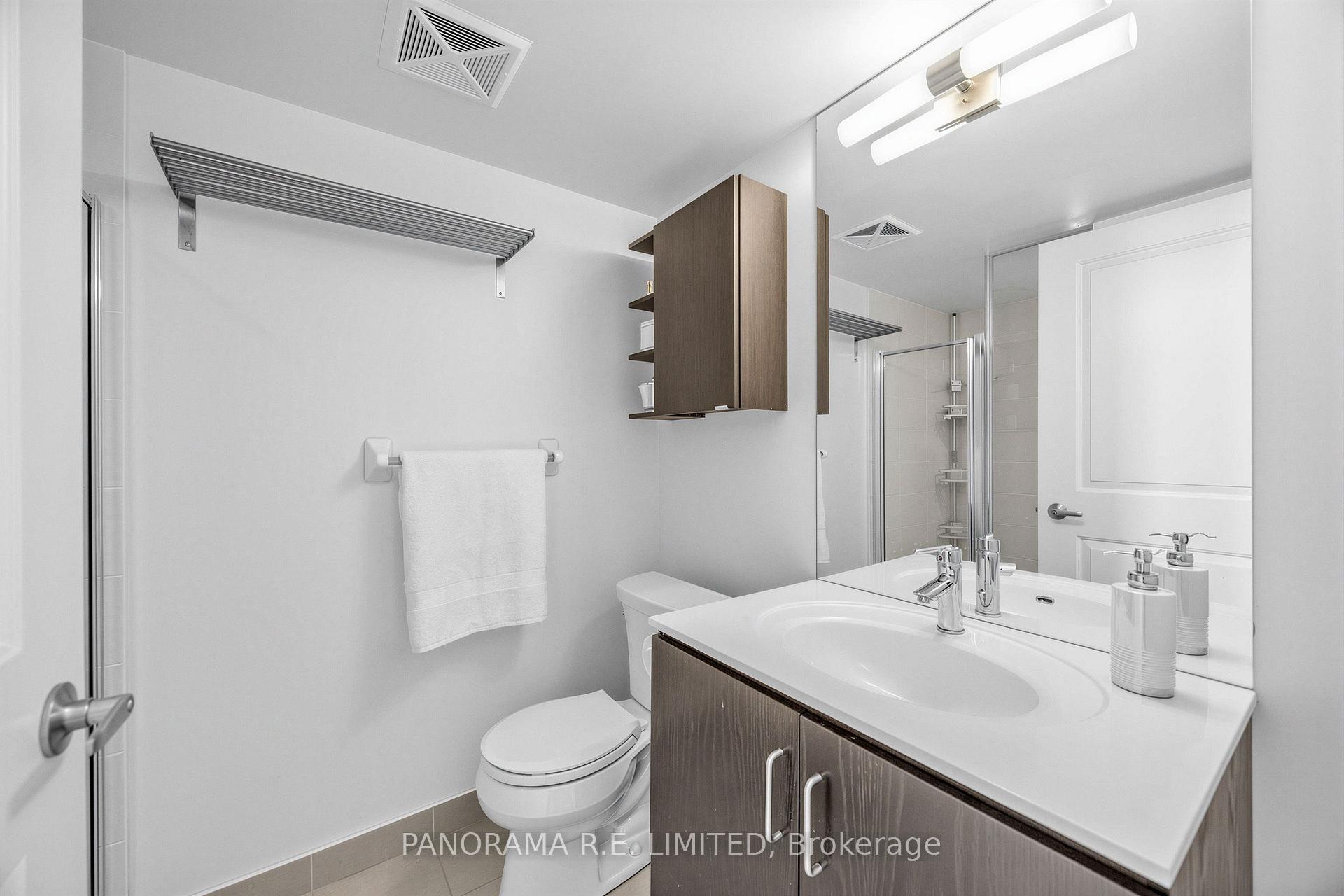 Photo 34 of Unit 1809, 205 Sherway Gardens Road, Etobicoke, Islington-City Centre West — HOMEH