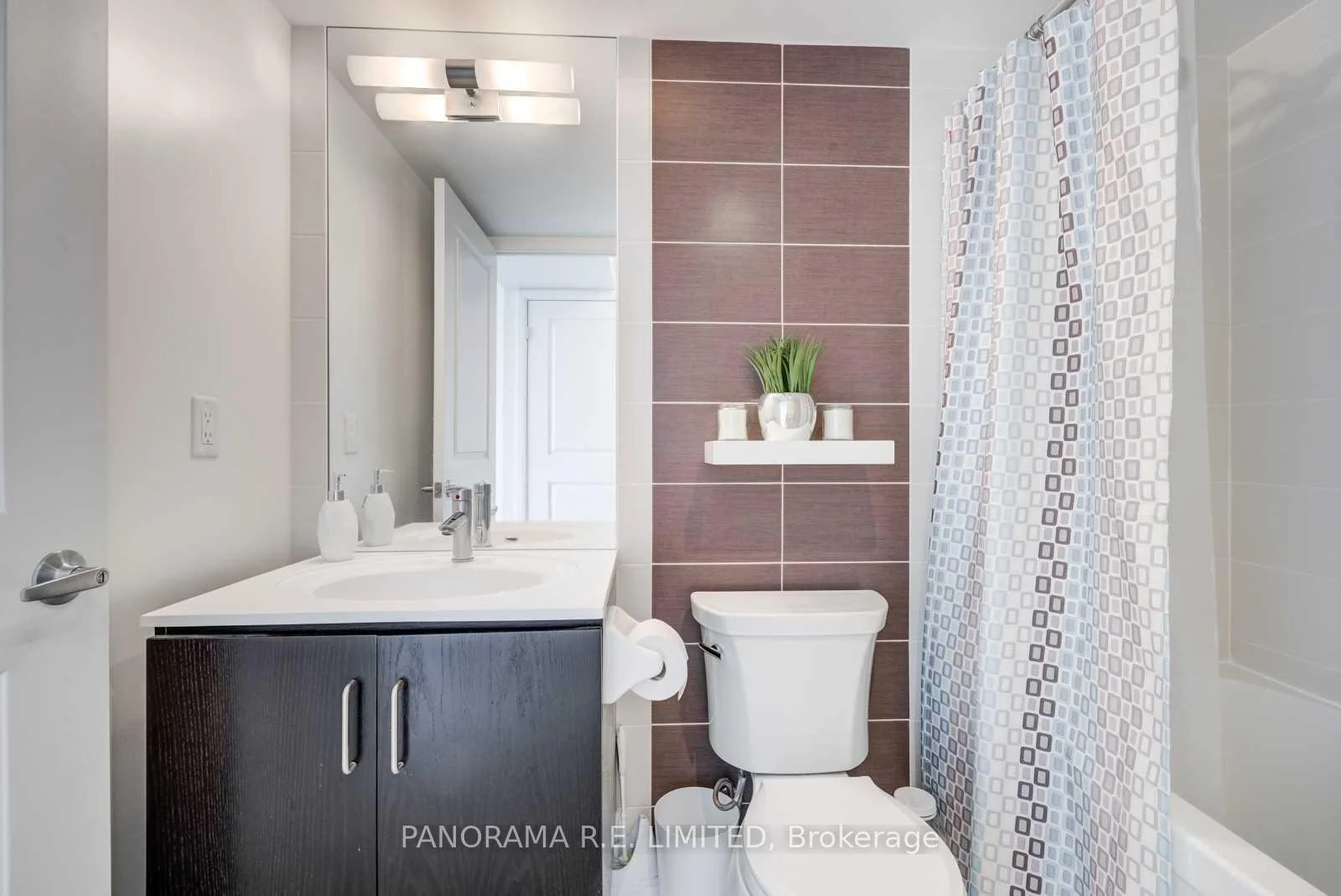 Photo 18 of Unit 1809, 205 Sherway Gardens Road, Etobicoke, Islington-City Centre West — HOMEH