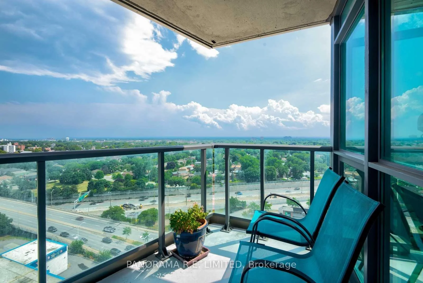 Photo 21 of Unit 1809, 205 Sherway Gardens Road, Etobicoke, Islington-City Centre West — HOMEH