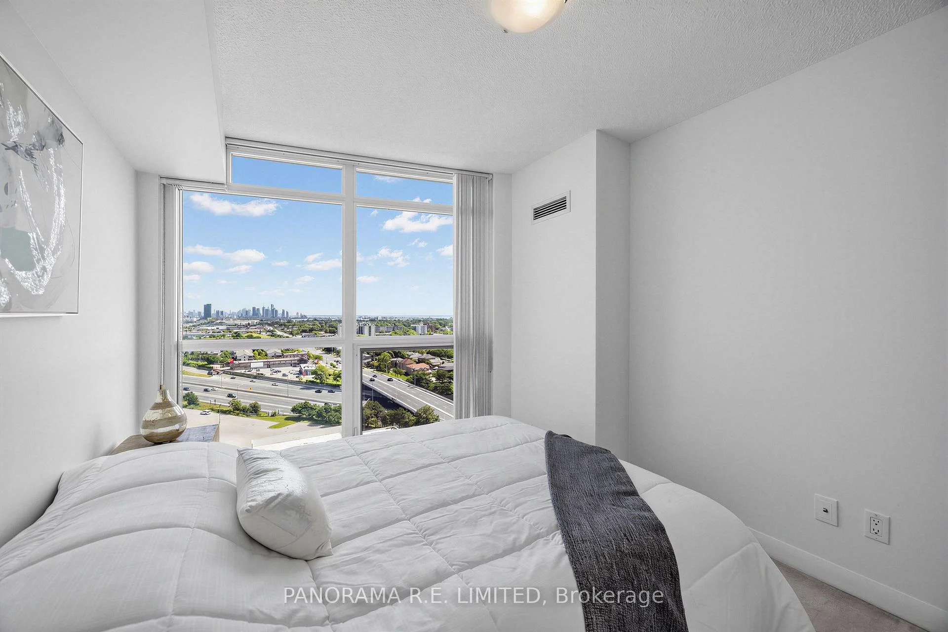 Photo 35 of Unit 1809, 205 Sherway Gardens Road, Etobicoke, Islington-City Centre West — HOMEH