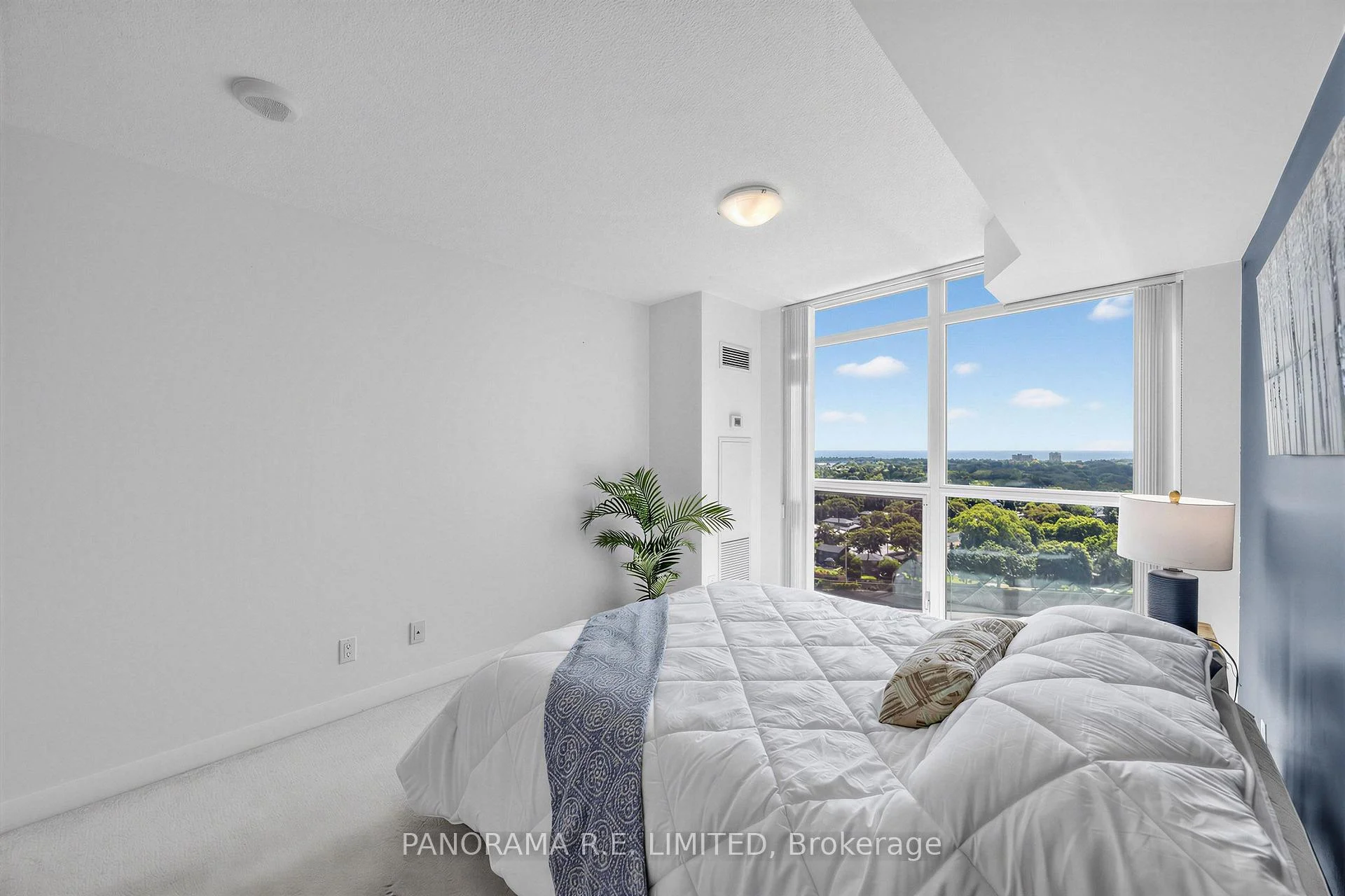 Photo 44 of Unit 1809, 205 Sherway Gardens Road, Etobicoke, Islington-City Centre West — HOMEH