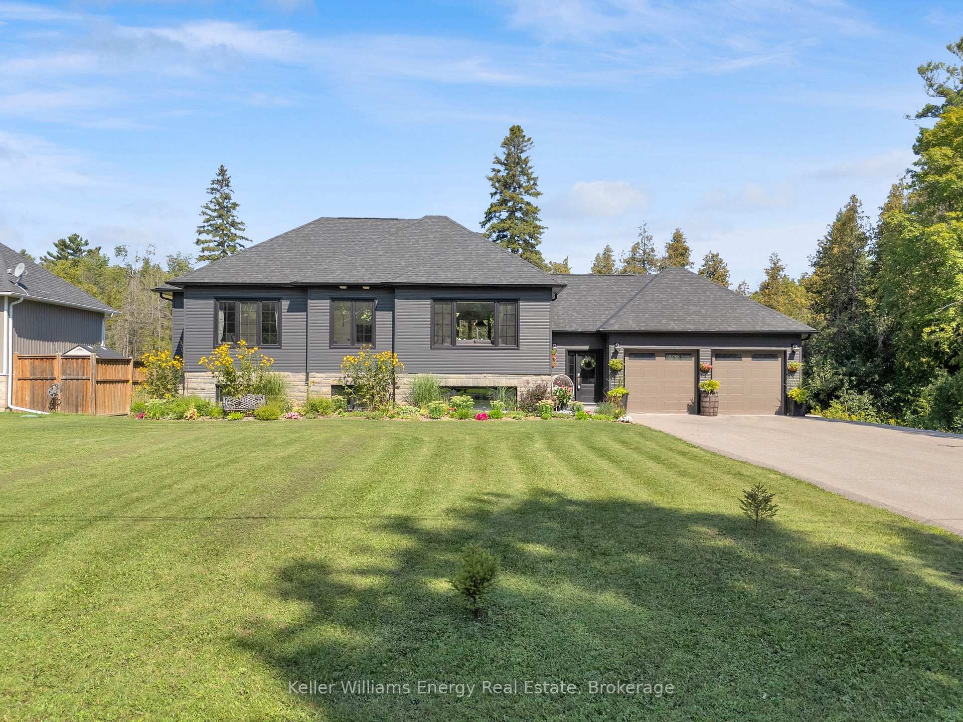 Photo 4 of 29 Waldweg Drive, Scugog, Rural Scugog — HOMEH
