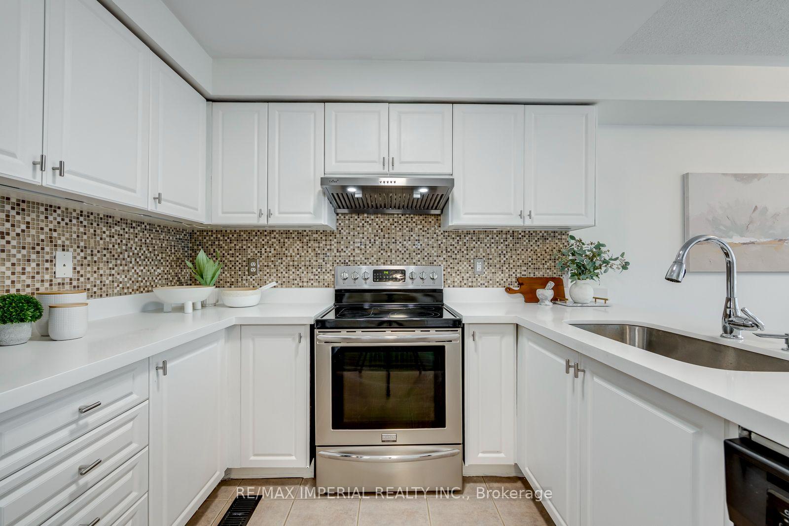 Photo 10 of Unit 86, 620 Ferguson Drive, Milton, Beaty — HOMEH