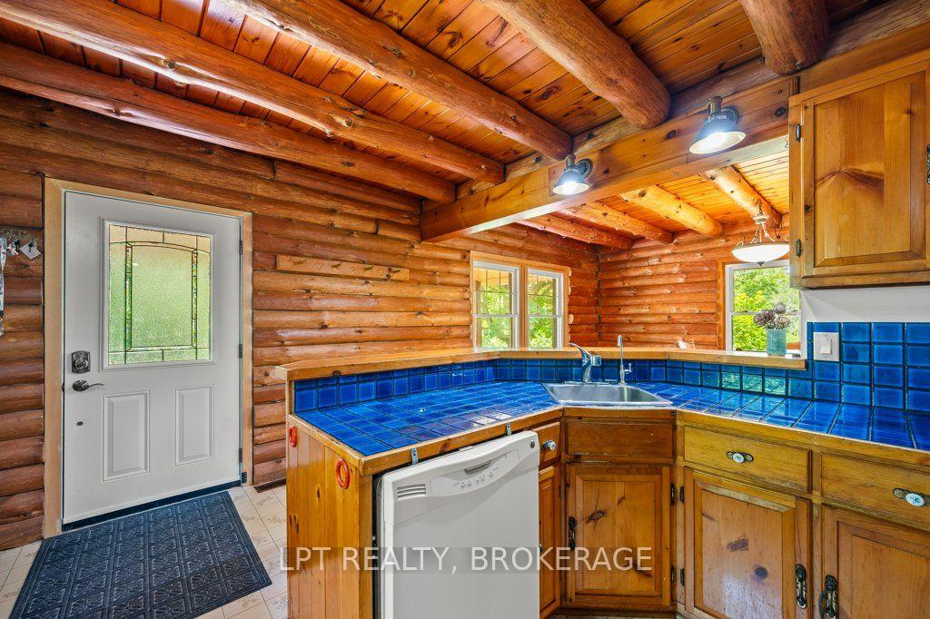 Photo 13 of 1922 Dover Road, Frontenac, Frontenac South — HOMEH