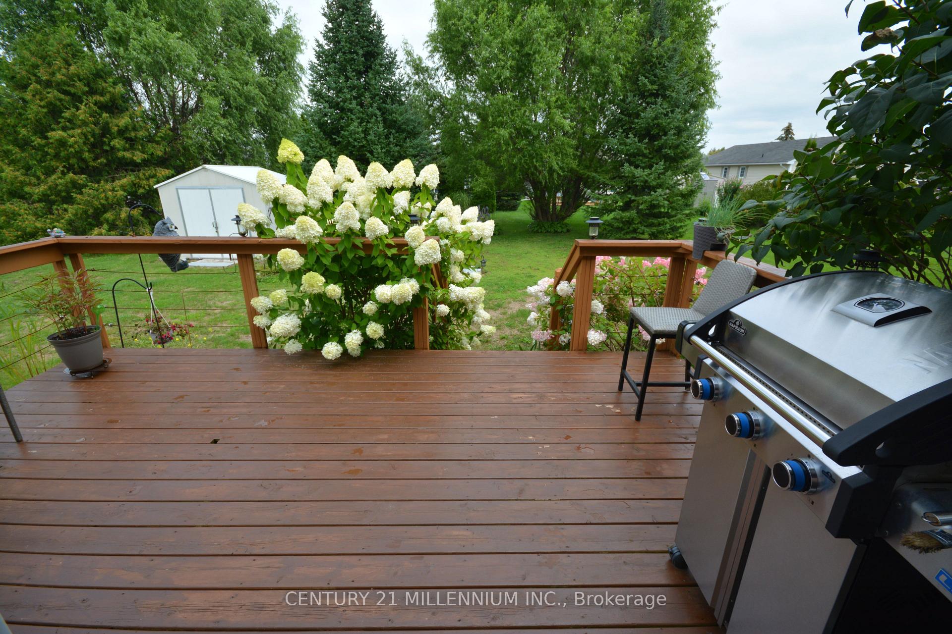 Photo 25 of 70 Pennsylvania Ave, Wasaga Beach — HOMEH