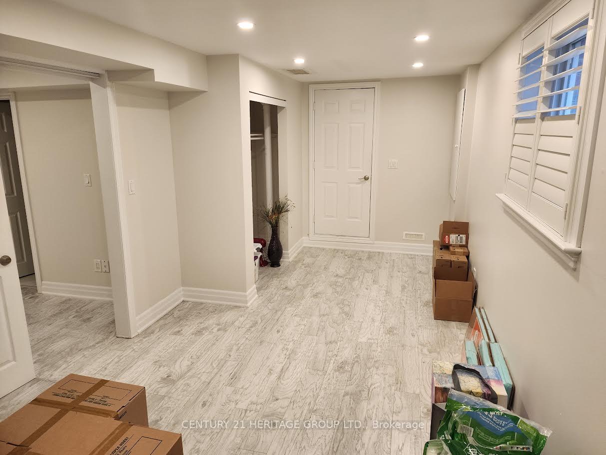Photo 2 of Unit Bsmt, 490 Cody Crescent, Newmarket, Central Newmarket — HOMEH