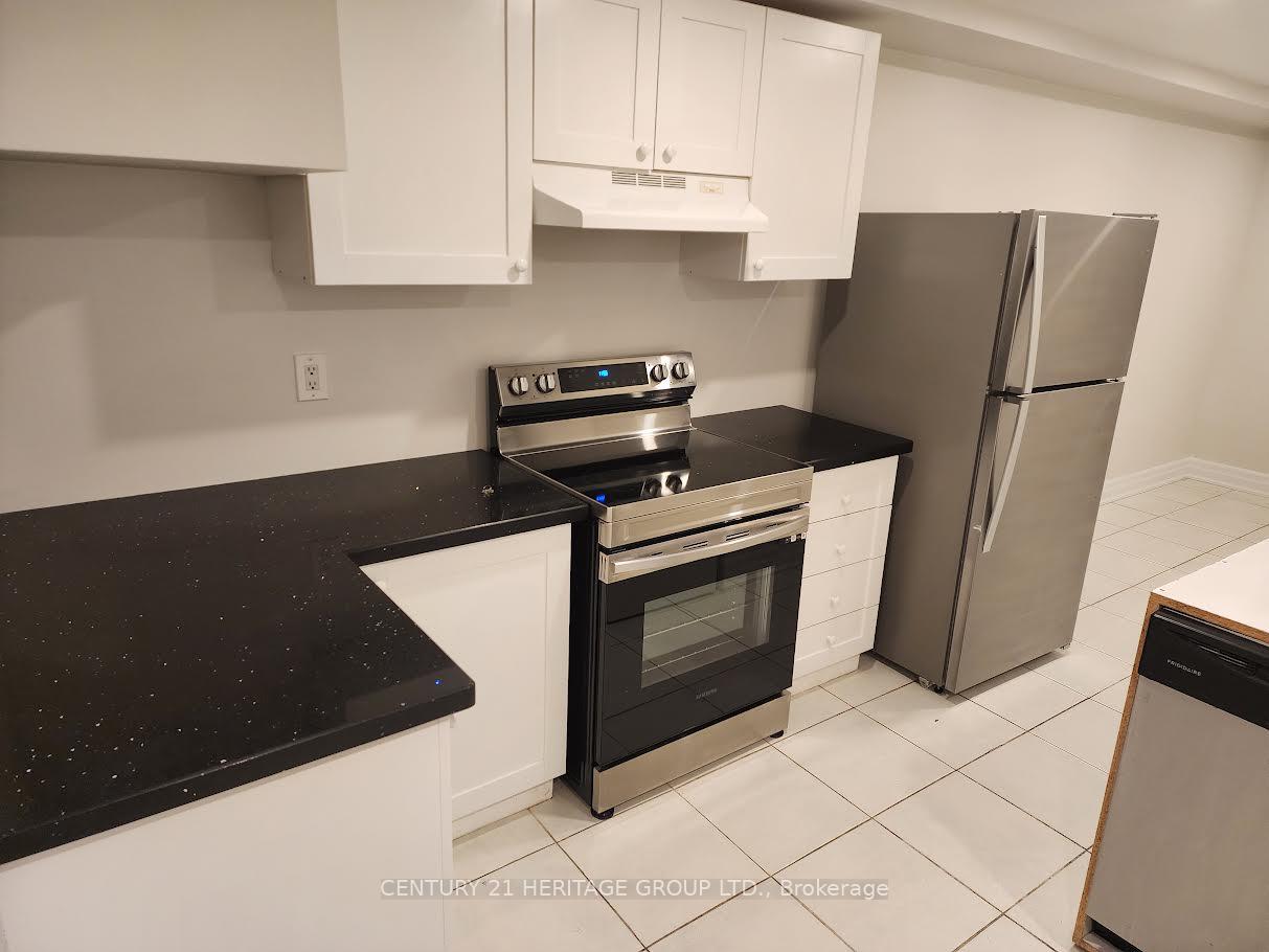 Photo 6 of Unit Bsmt, 490 Cody Crescent, Newmarket, Central Newmarket — HOMEH