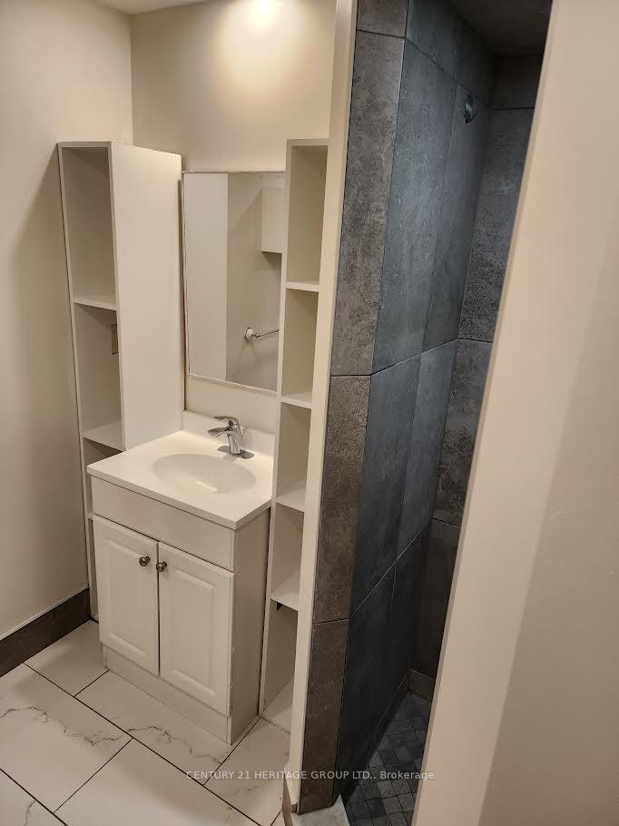 Photo 7 of Unit Bsmt, 490 Cody Crescent, Newmarket, Central Newmarket — HOMEH