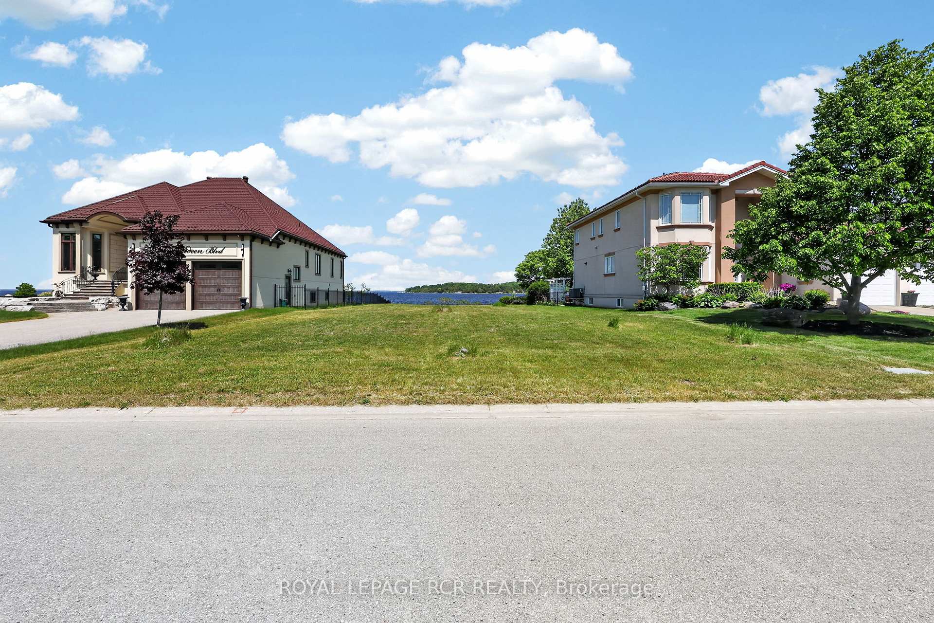 Photo 11 of 583 Aberdeen Boulevard, Midland — HOMEH