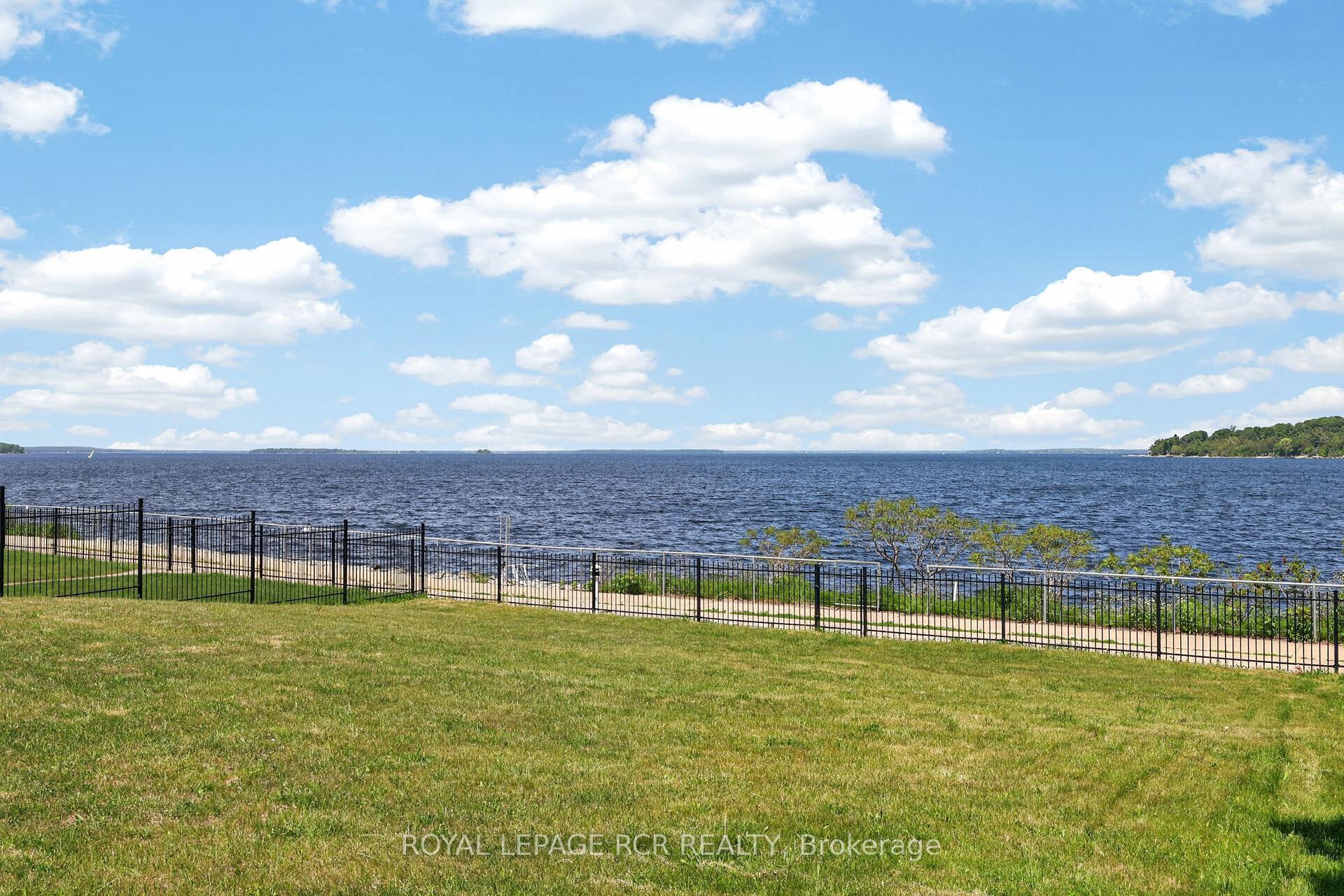 Photo 15 of 583 Aberdeen Boulevard, Midland — HOMEH