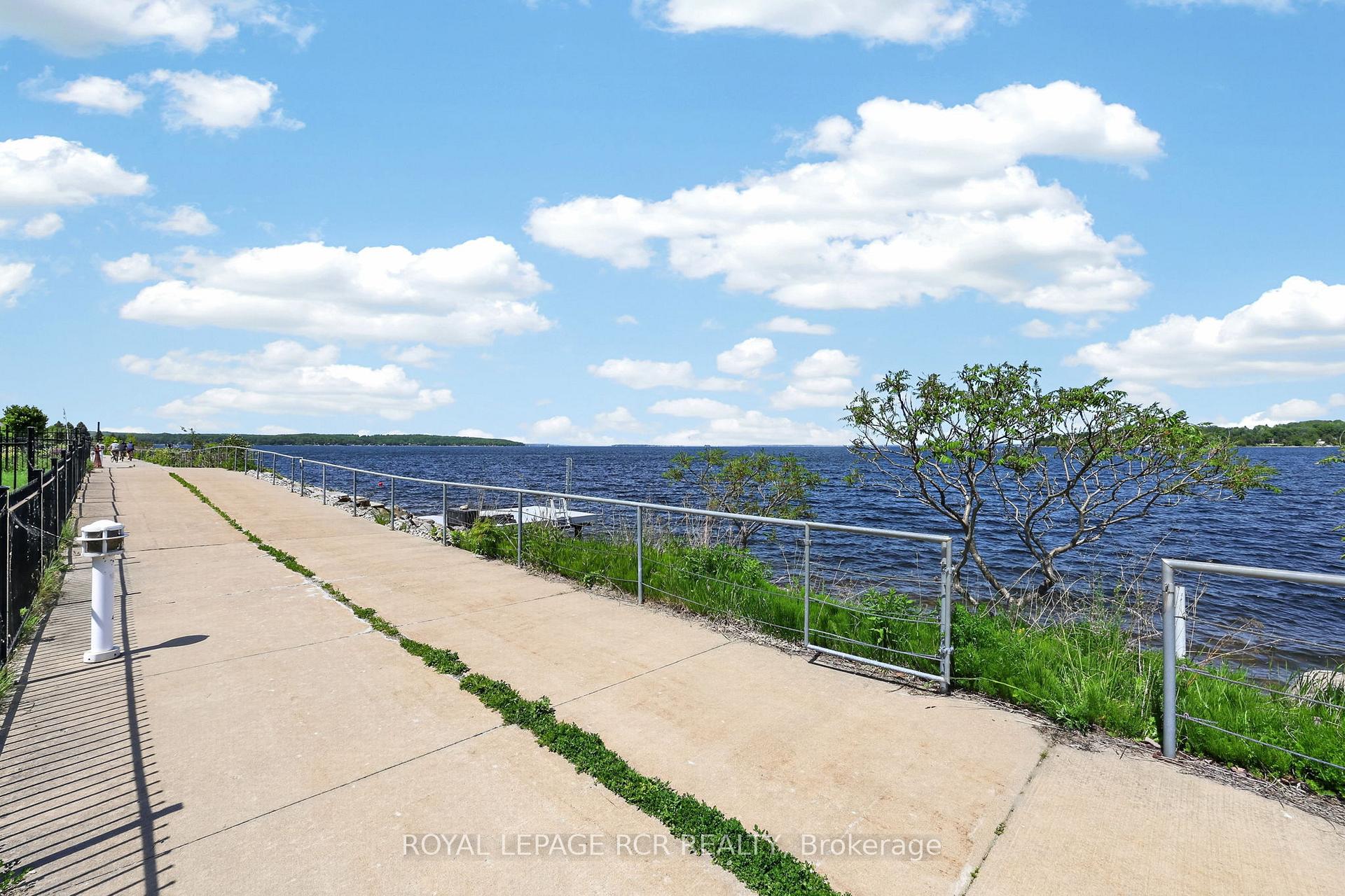 Photo 19 of 583 Aberdeen Boulevard, Midland — HOMEH