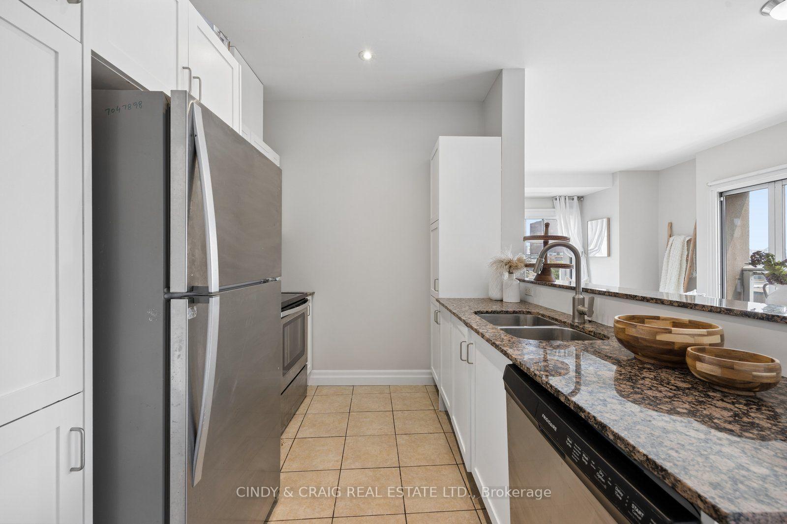 Photo 8 of Unit 305, 44 Bond Street W, Oshawa, O'Neill — HOMEH