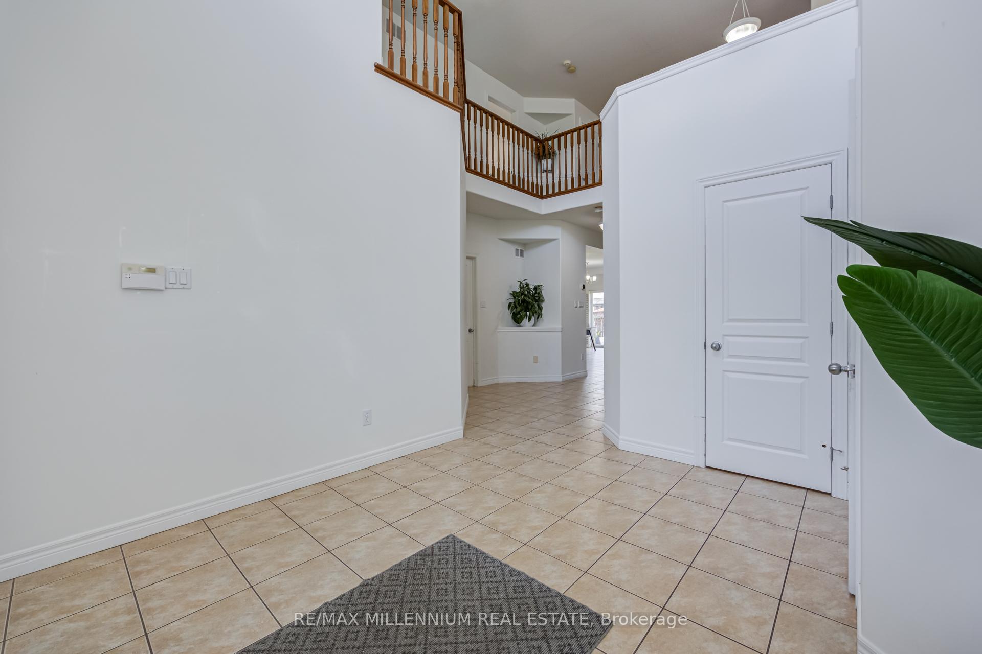 Photo 6 of 96 Windwood Drive, Hamilton, Binbrook — HOMEH