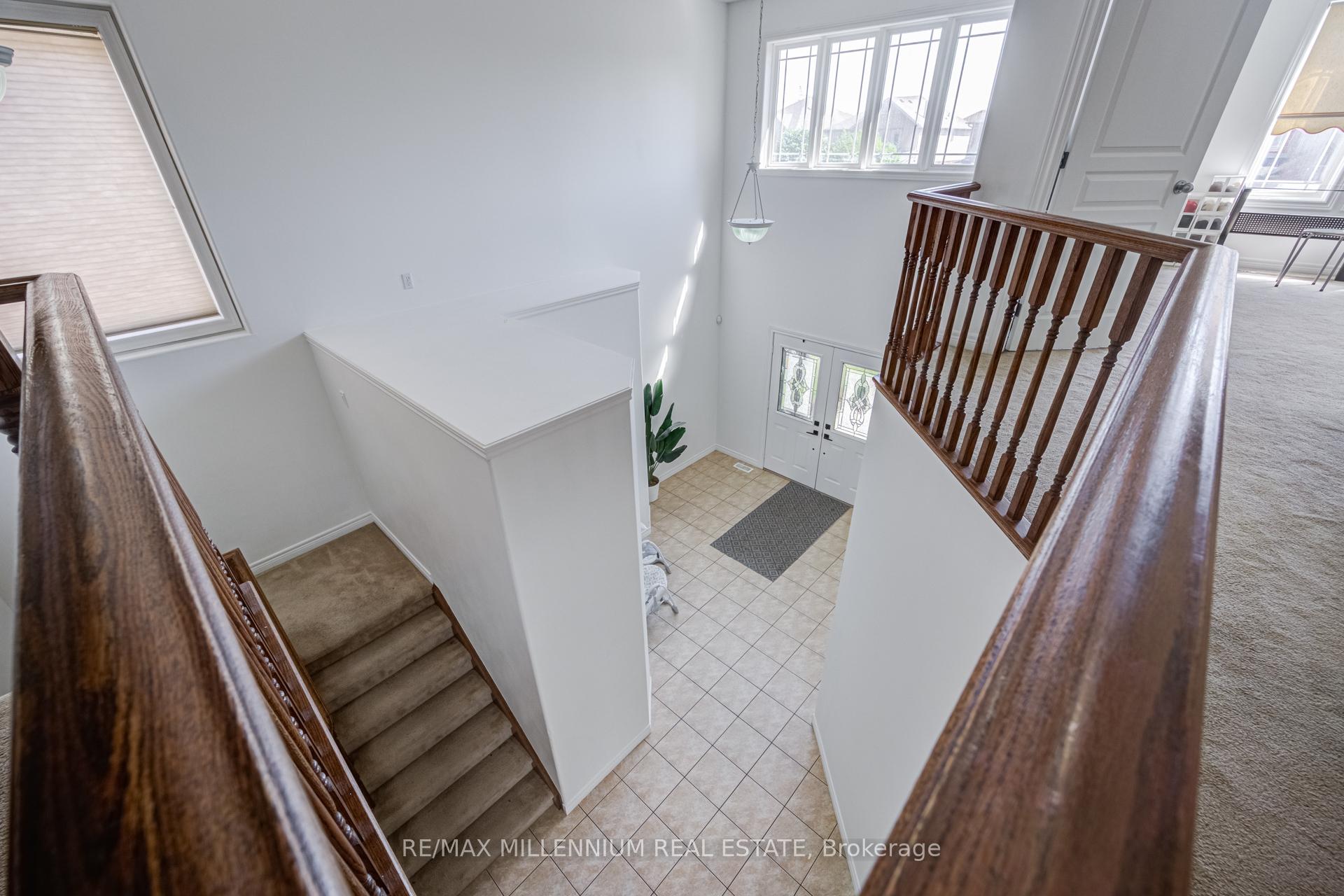 Photo 16 of 96 Windwood Drive, Hamilton, Binbrook — HOMEH