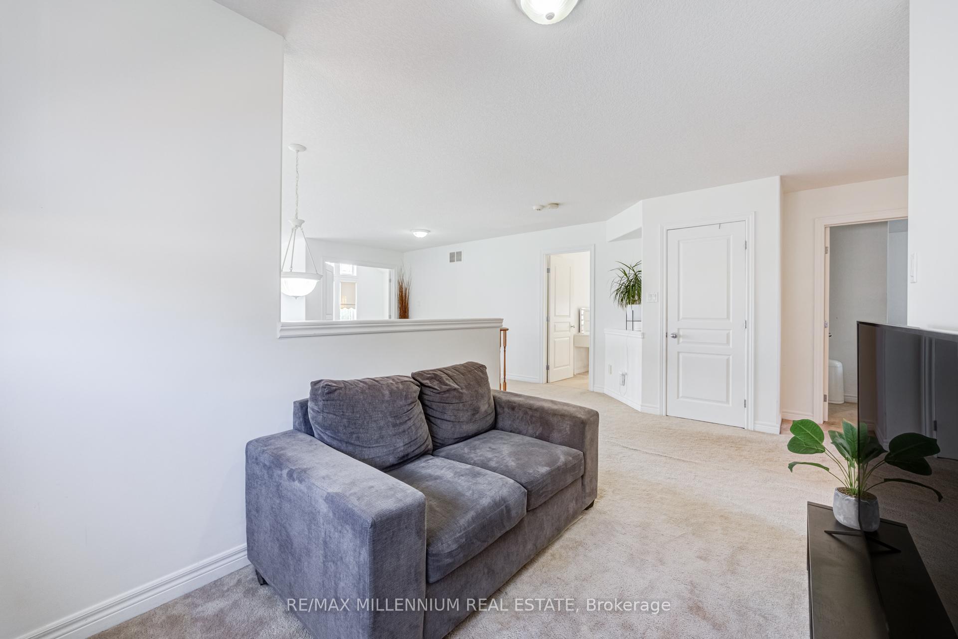 Photo 24 of 96 Windwood Drive, Hamilton, Binbrook — HOMEH