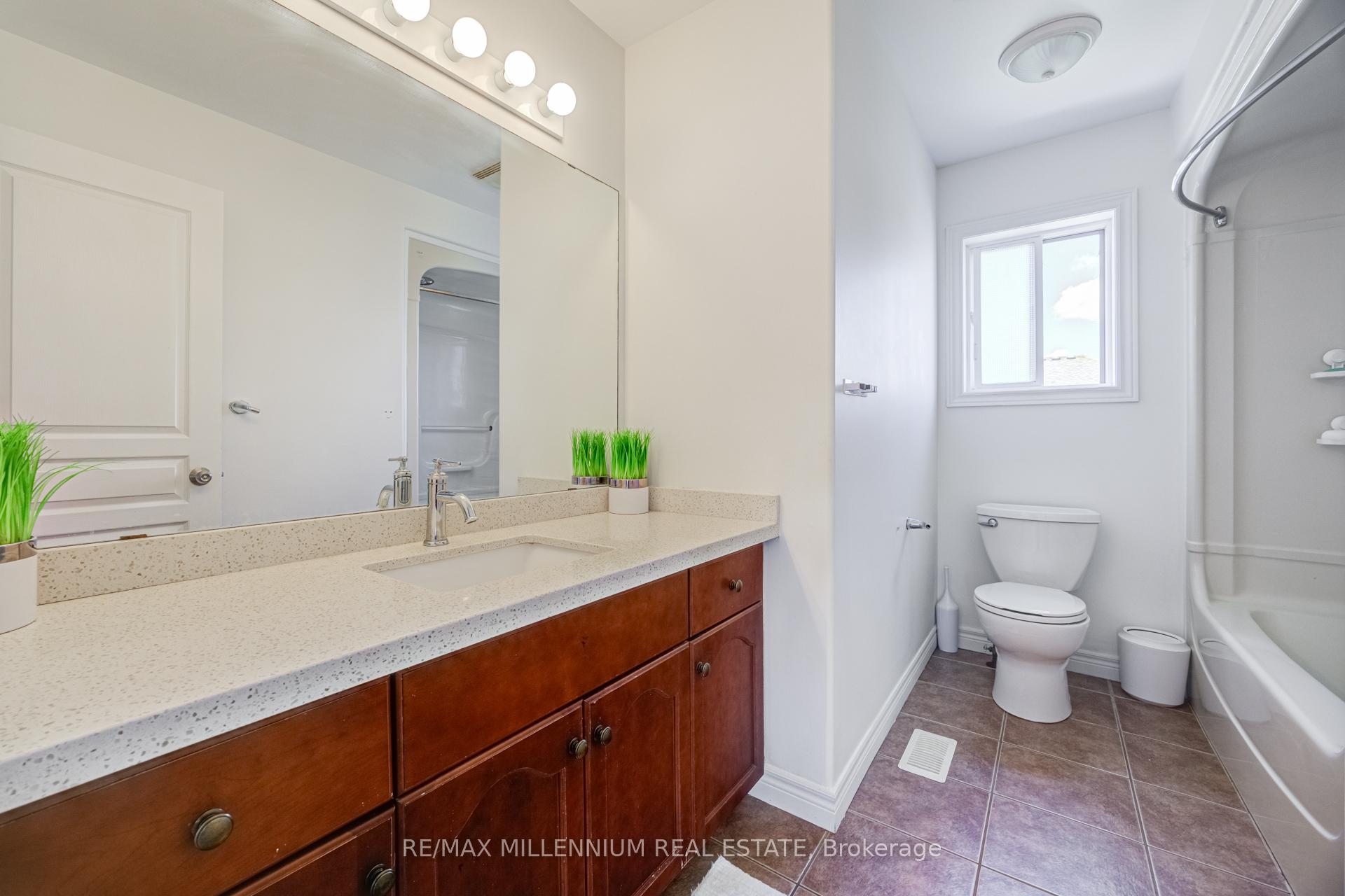 Photo 27 of 96 Windwood Drive, Hamilton, Binbrook — HOMEH