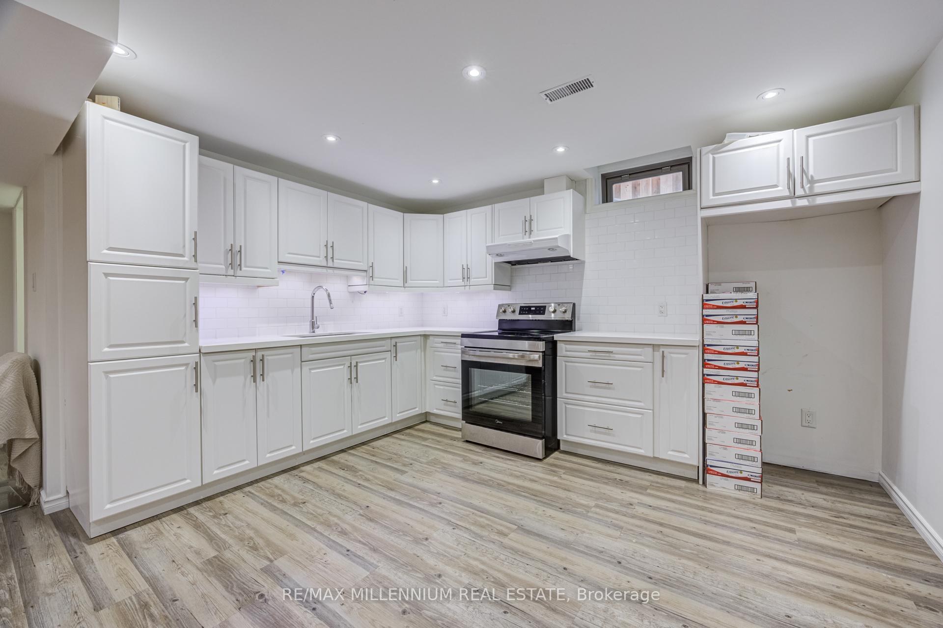 Photo 36 of 96 Windwood Drive, Hamilton, Binbrook — HOMEH