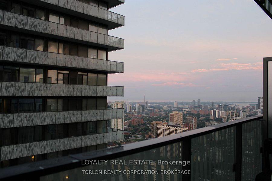 Photo 16 of Unit 4609, 42 Charles Street E, Toronto, Church-Yonge Corridor — HOMEH