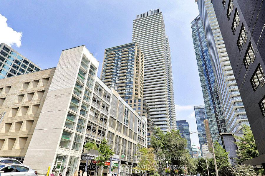 Photo 17 of Unit 4609, 42 Charles Street E, Toronto, Church-Yonge Corridor — HOMEH