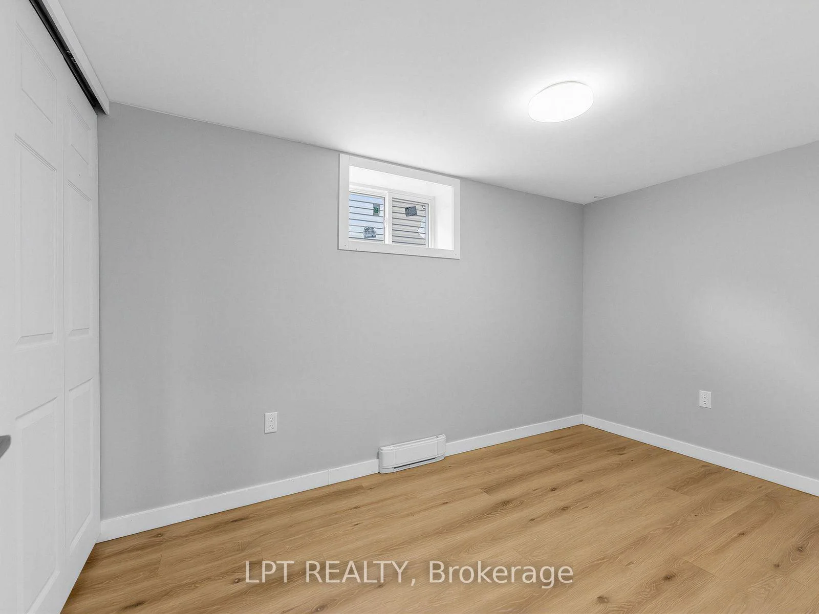 Photo 6 of 239 Vine Street, St. Catharines, Fairview — HOMEH