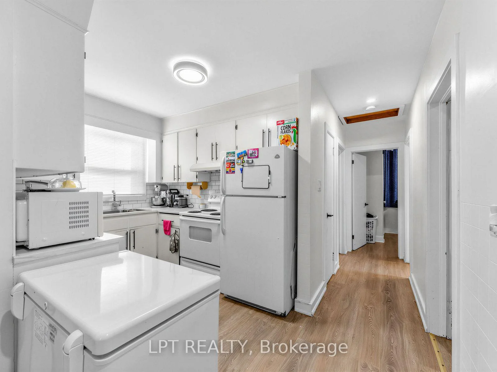 Photo 16 of 239 Vine Street, St. Catharines, Fairview — HOMEH