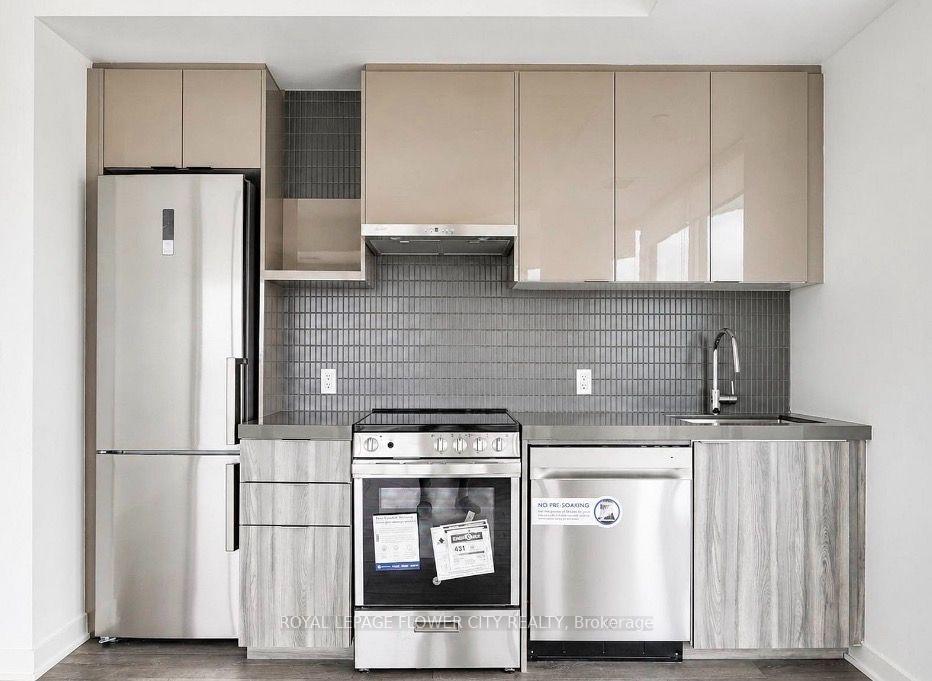 Photo 6 of Unit 1509, 10 Flavelle Trail, Vaughan, Steeles West Industrial — HOMEH