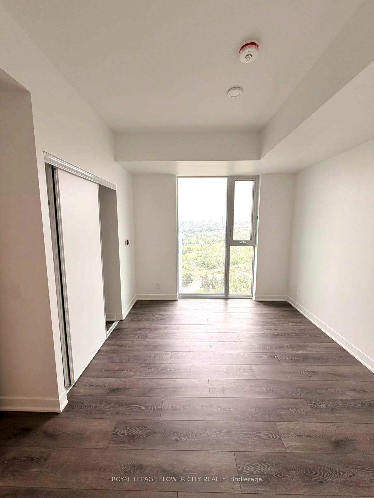 Photo 9 of Unit 1509, 10 Flavelle Trail, Vaughan, Steeles West Industrial — HOMEH