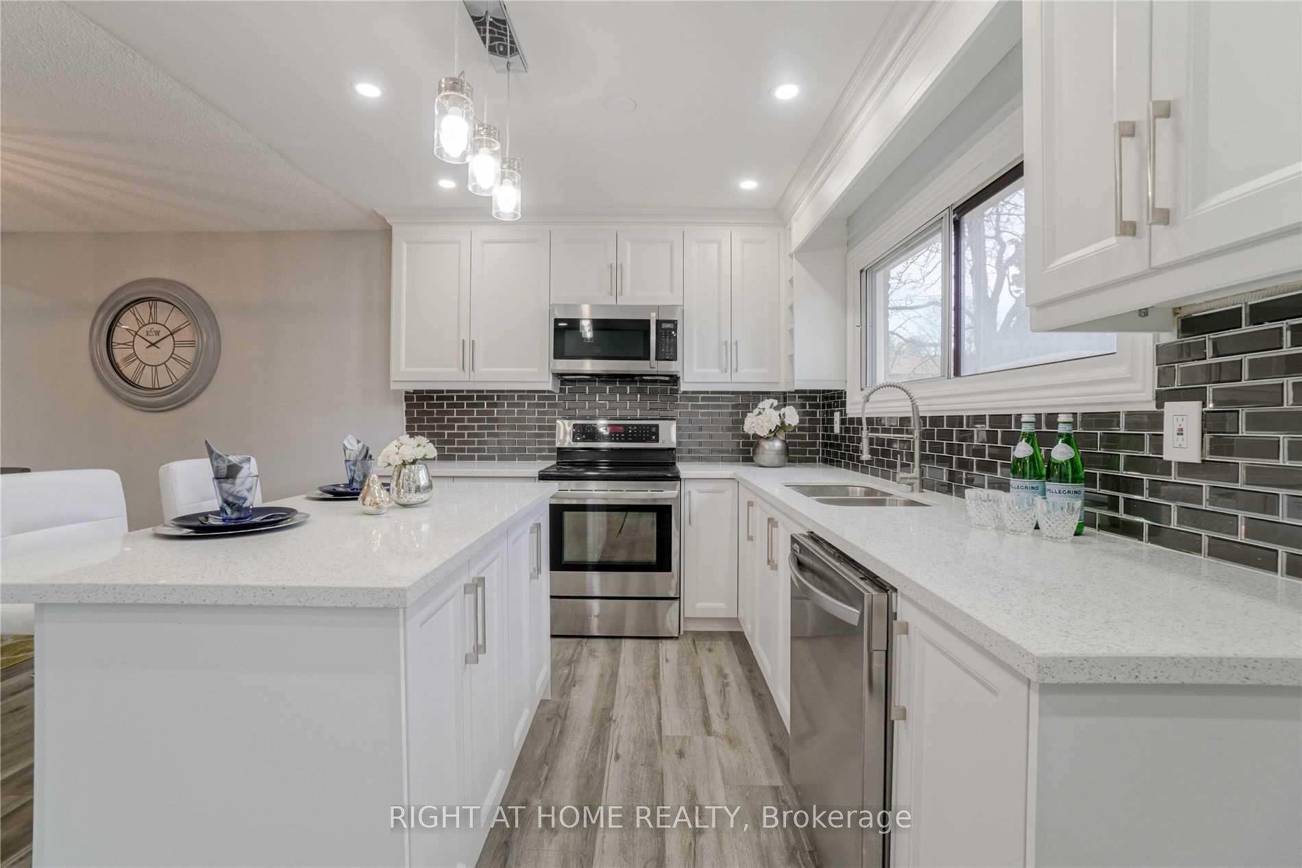 Photo 6 of Unit 73, 7251 Copenhagen Road, Mississauga, Meadowvale — HOMEH