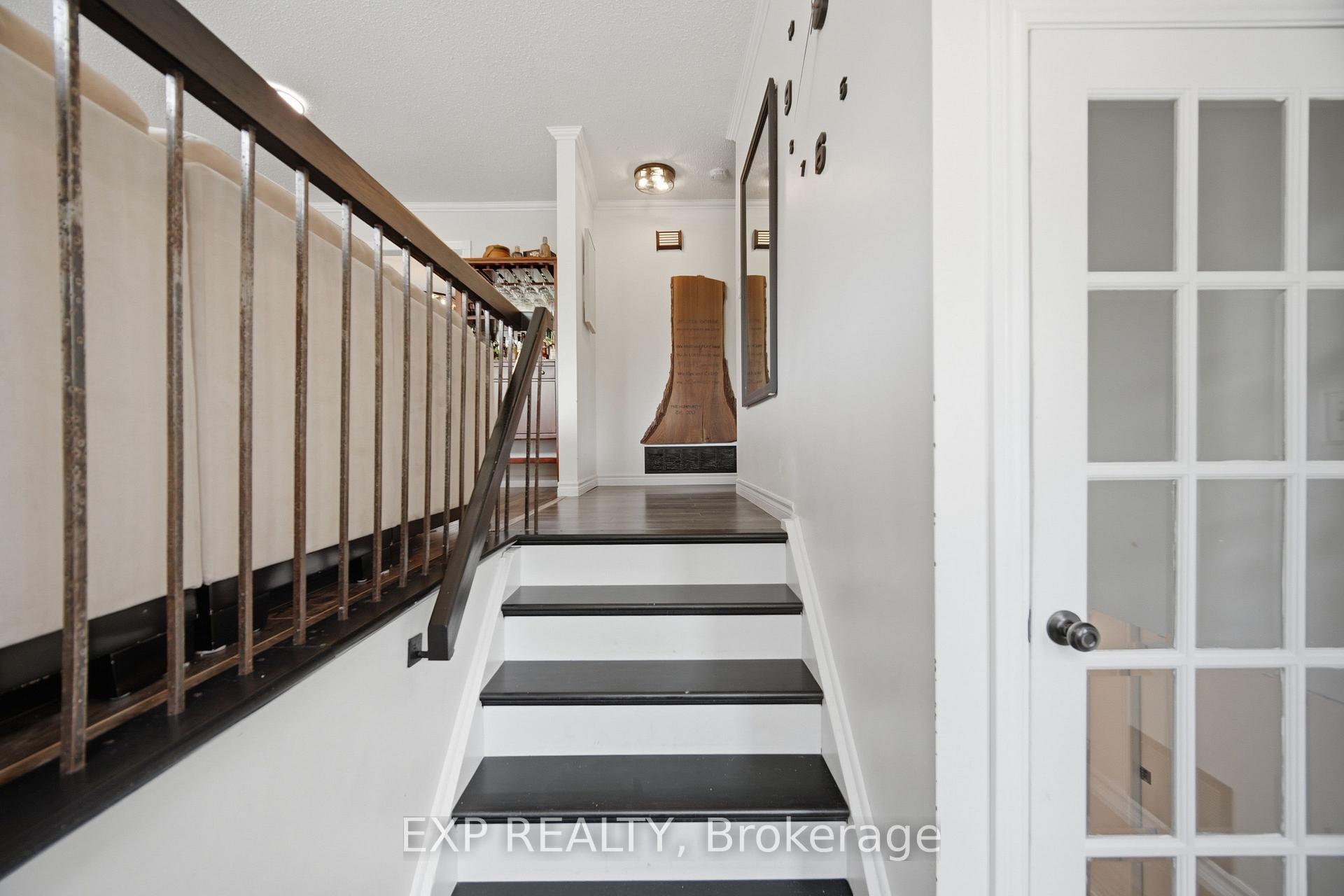 Photo 5 of 127 Acton Boulevard, Halton Hills, Acton — HOMEH