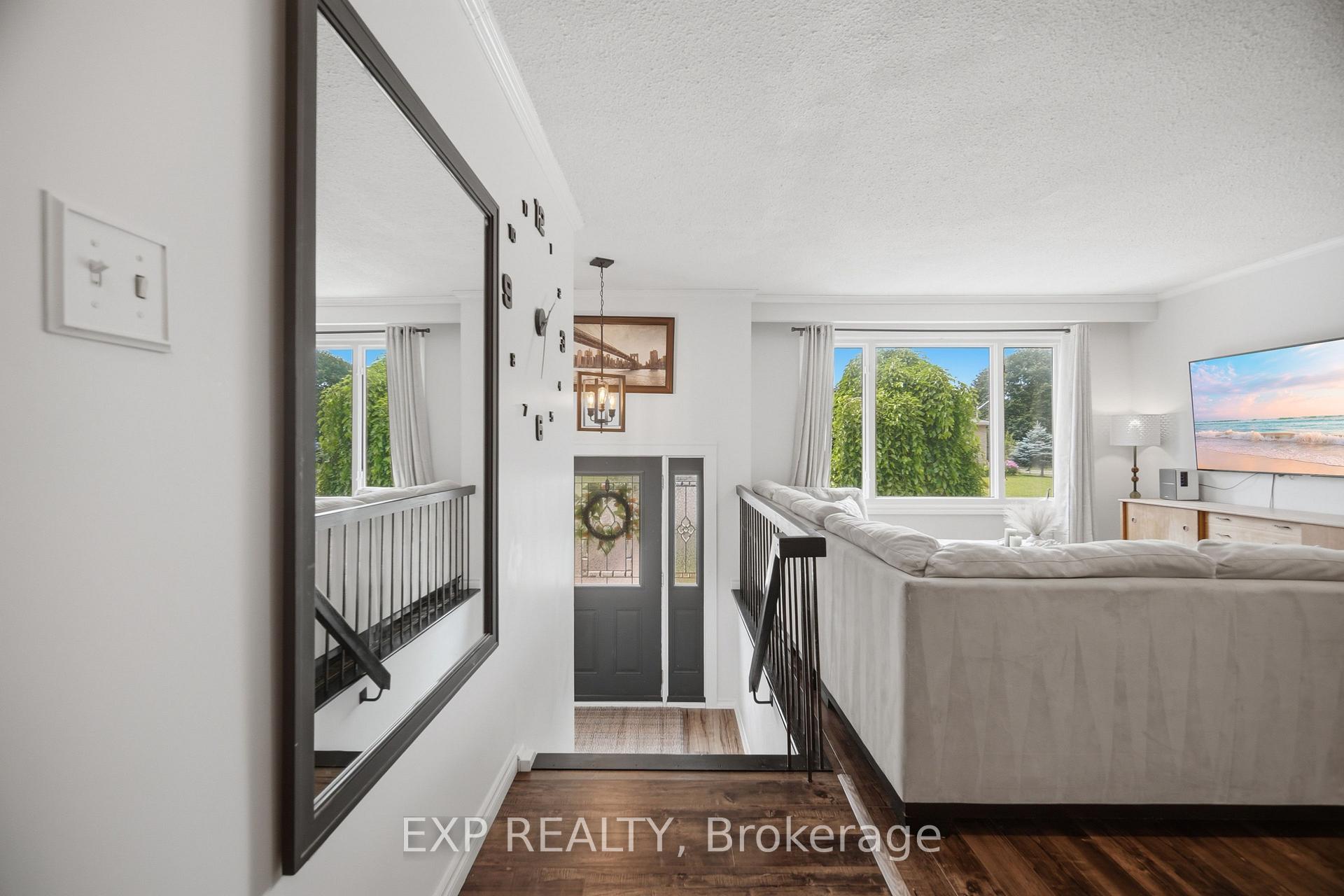 Photo 6 of 127 Acton Boulevard, Halton Hills, Acton — HOMEH