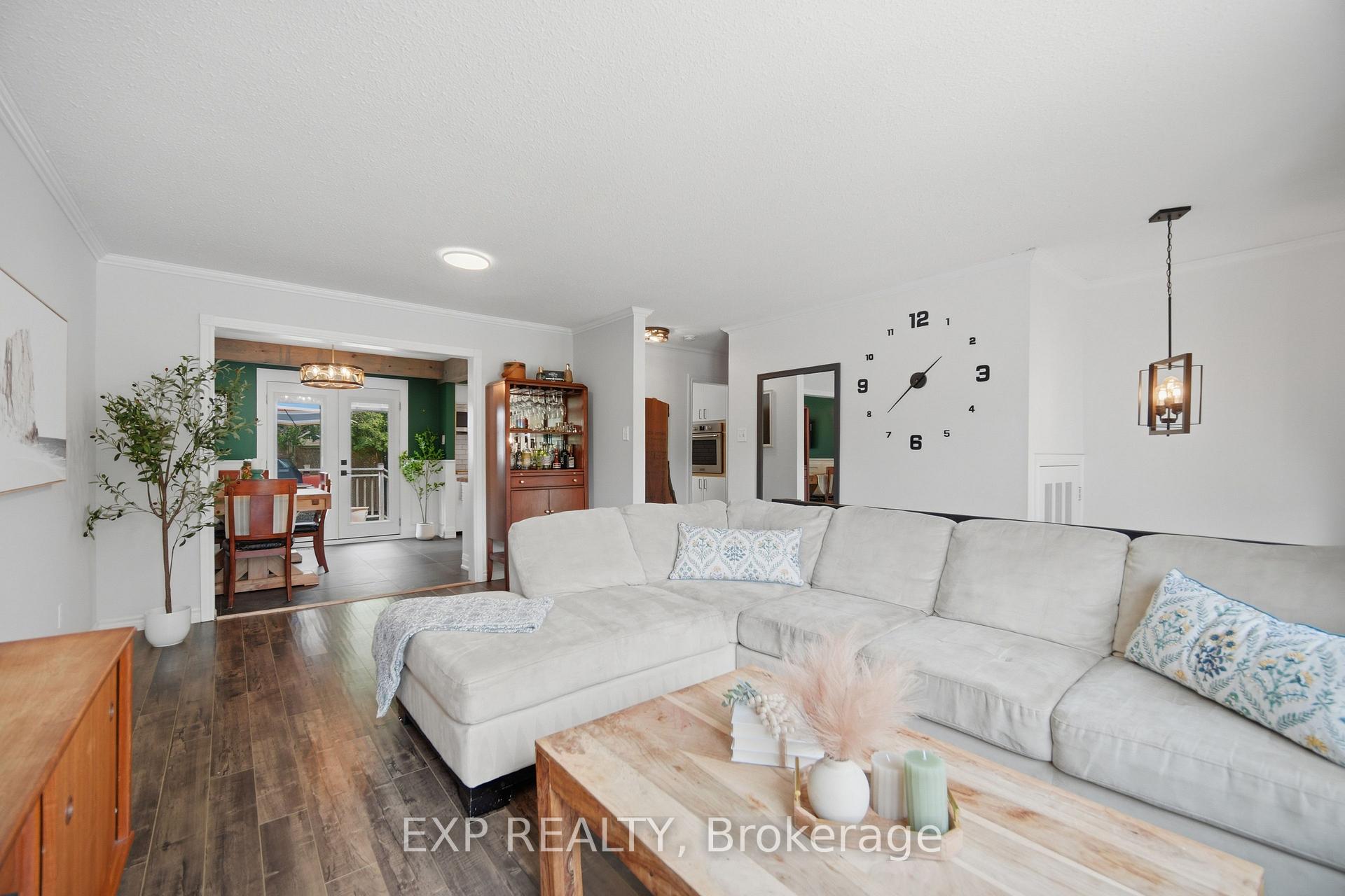 Photo 9 of 127 Acton Boulevard, Halton Hills, Acton — HOMEH