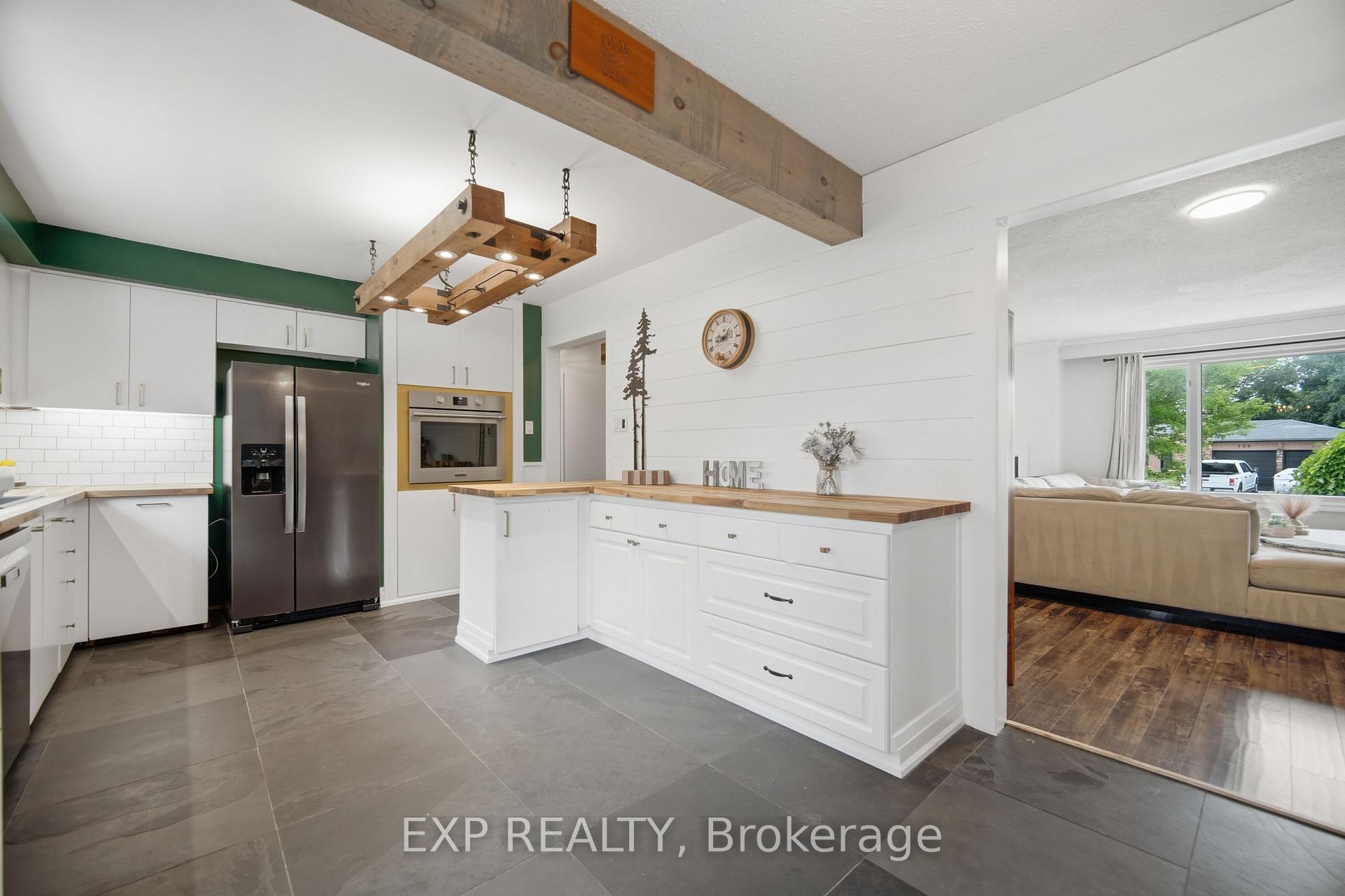 Photo 13 of 127 Acton Boulevard, Halton Hills, Acton — HOMEH