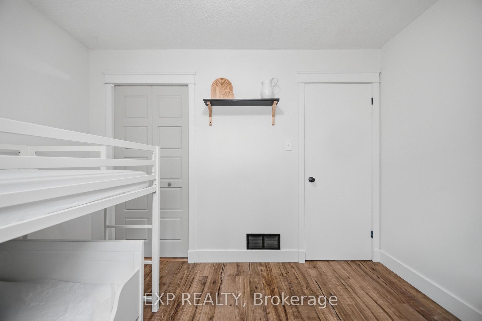 Photo 21 of 127 Acton Boulevard, Halton Hills, Acton — HOMEH