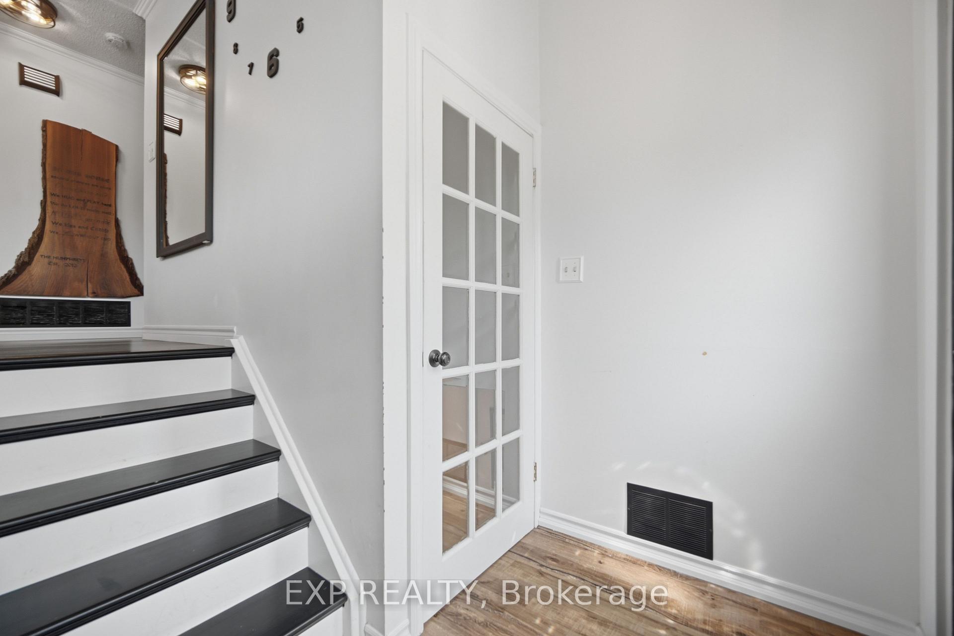 Photo 24 of 127 Acton Boulevard, Halton Hills, Acton — HOMEH