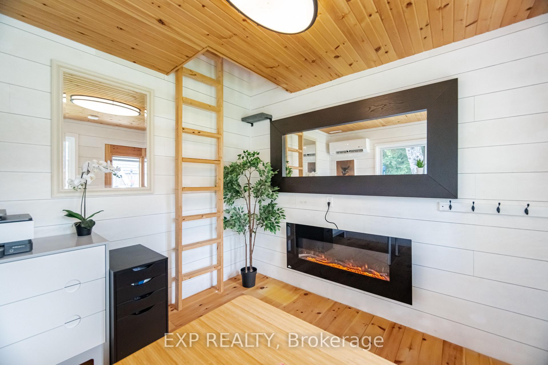 Photo 41 of 127 Acton Boulevard, Halton Hills, Acton — HOMEH